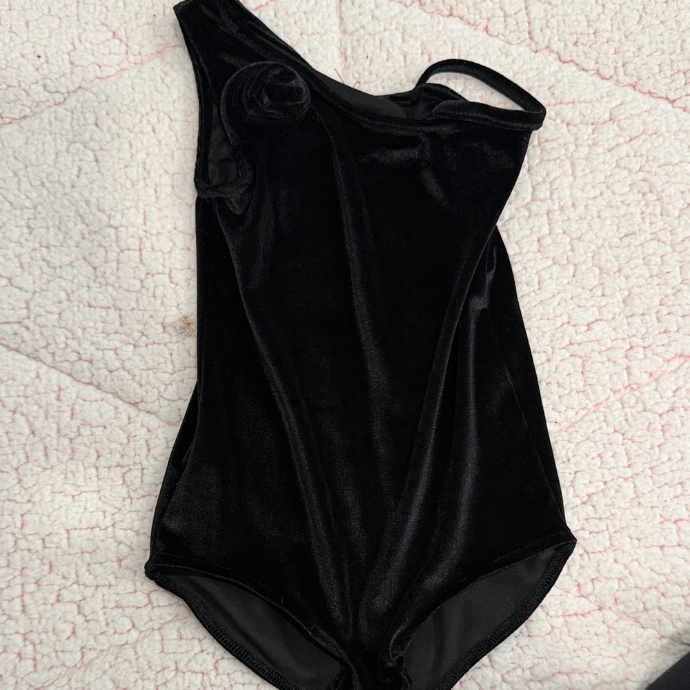 Black Velvet One-Shoulder Bodysuit